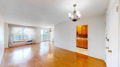 Beach Condo For Sale in Brooklyn, New York