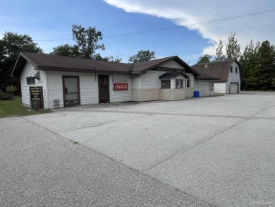 Beach Home Active Under Contract in Rapid River, Michigan