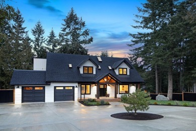 Beach Home For Sale in Qualicum Beach,