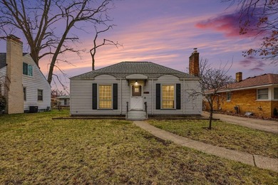 Beach Home Sale Pending in Muskegon, Michigan