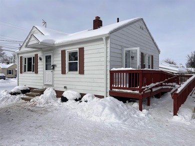 Beach Home Sale Pending in Erie, Pennsylvania