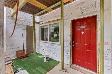 Beach Condo Sale Pending in St. Petersburg, Florida
