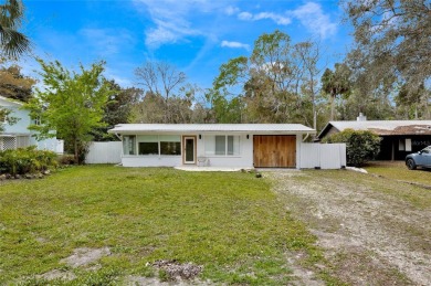 Beach Home For Sale in Homosassa, Florida