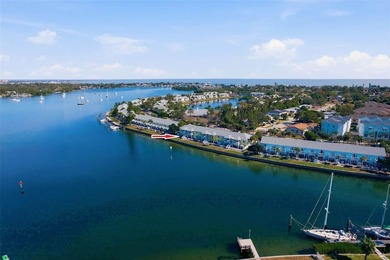 Beach Condo For Sale in St. Petersburg, Florida