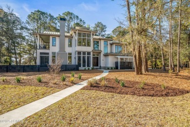 Beach Home For Sale in Beaufort, South Carolina