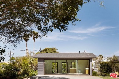 Beach Home For Sale in Venice, California