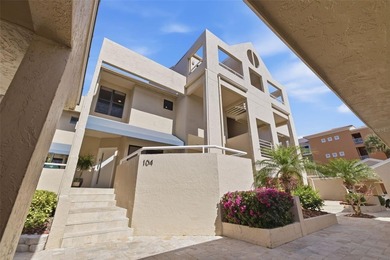 Beach Condo For Sale in Tierra Verde, Florida