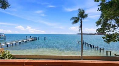 Beach Home For Sale in St. Petersburg, Florida