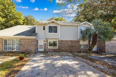 Beach Townhome/Townhouse For Sale in Fort Walton Beach, Florida