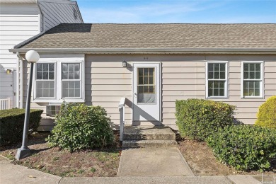 Beach Home For Sale in Greenport, New York