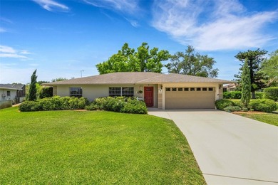 Beach Home For Sale in Bradenton, Florida