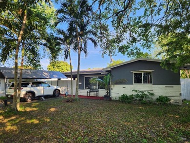 Beach Home For Sale in Hollywood, Florida