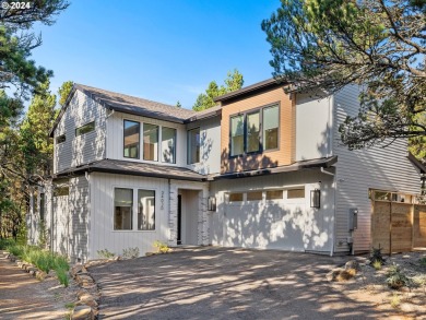 Beach Home For Sale in Pacific City, Oregon