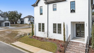 Beach Home For Sale in Gulf Shores, Alabama