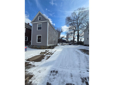 Beach Home For Sale in Erie, Pennsylvania