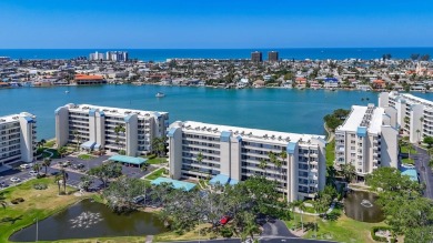 Beach Condo For Sale in South Pasadena, Florida