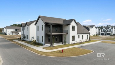 Beach Home For Sale in Gulf Shores, Alabama