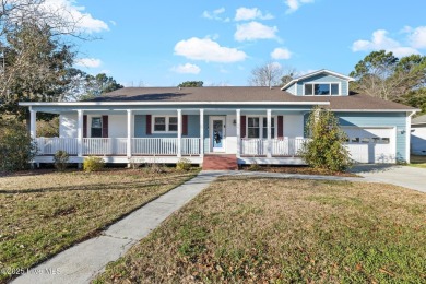 Beach Home For Sale in Swansboro, North Carolina