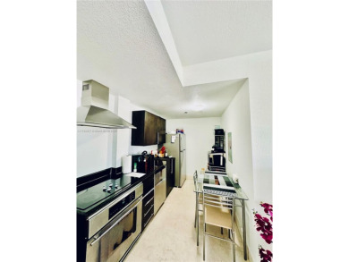 Beach Condo For Sale in Miami Beach, Florida