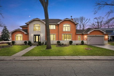 Beach Home For Sale in Skokie, Illinois
