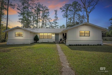 Beach Home For Sale in Foley, Alabama