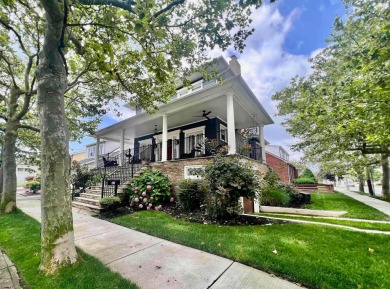 Beach Townhome/Townhouse For Sale in Ventnor, New Jersey