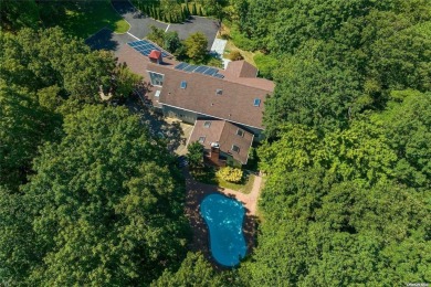 Beach Home For Sale in Laurel Hollow, New York