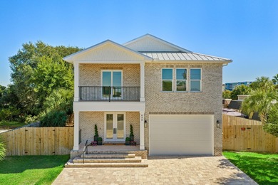 Beach Home For Sale in Fort Walton Beach, Florida