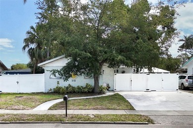 Beach Home For Sale in Bradenton, Florida