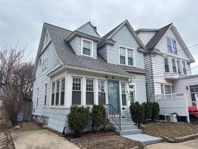 Beach Home Sale Pending in Erie, Pennsylvania