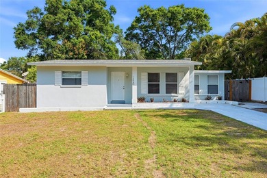 Beach Home Sale Pending in Clearwater, Florida