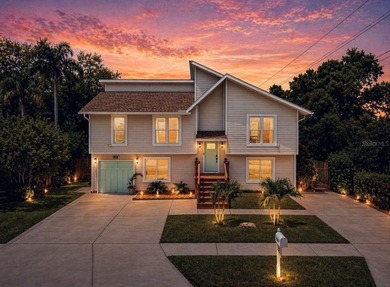 Beach Home For Sale in Sarasota, Florida
