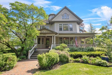 Beach Home Active Under Contract in Menominee, Michigan