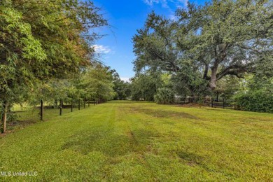 Beach Lot For Sale in Bay Saint Louis, Mississippi