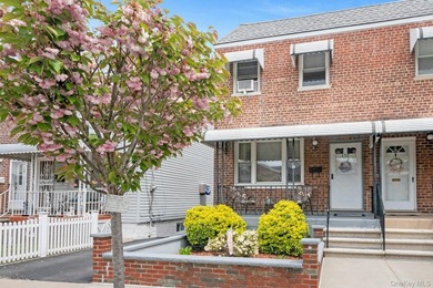 Beach Home For Sale in Bronx, New York