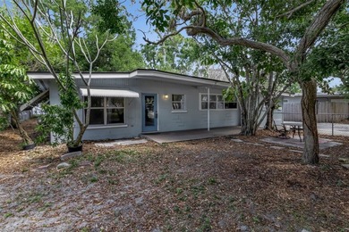 Beach Home For Sale in Bradenton, Florida