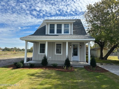 Beach Home For Sale in Morehead City, North Carolina