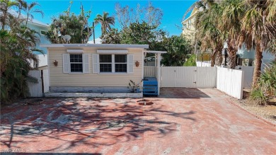 Beach Home Sale Pending in Fort Myers Beach, Florida