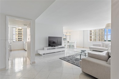 Beach Condo For Sale in Sunny Isles Beach, Florida