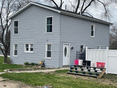 Beach Home Sale Pending in North East, Pennsylvania