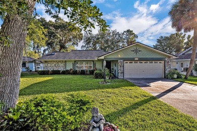 Beach Home Sale Pending in Homosassa, Florida