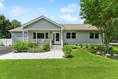 Beach Home For Sale in Hampton Bays, New York