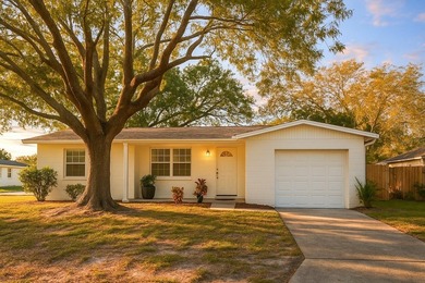 Beach Home For Sale in Bradenton, Florida