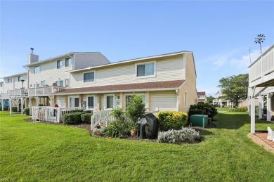 Beach Townhome/Townhouse For Sale in Hampton, Virginia