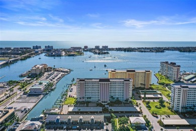 Beach Condo For Sale in St. Petersburg, Florida