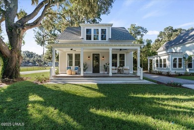 Beach Home For Sale in Beaufort, South Carolina