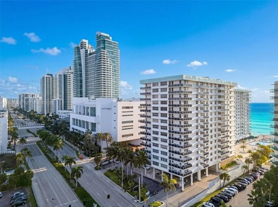 Beach Condo For Sale in Hollywood, Florida