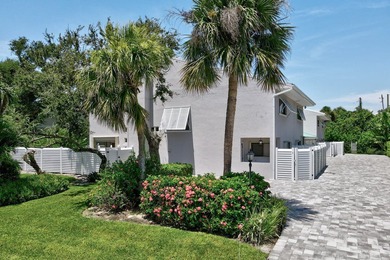 Beach Townhome/Townhouse For Sale in Vero Beach, Florida