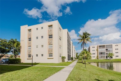 Beach Condo For Sale in Dania, Florida