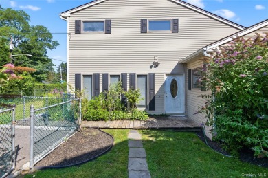 Beach Home Sale Pending in Huntington, New York